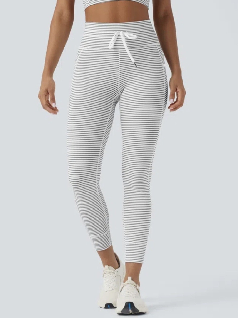 HALARA White and Black Striped High-Waist Leggings With Pockets